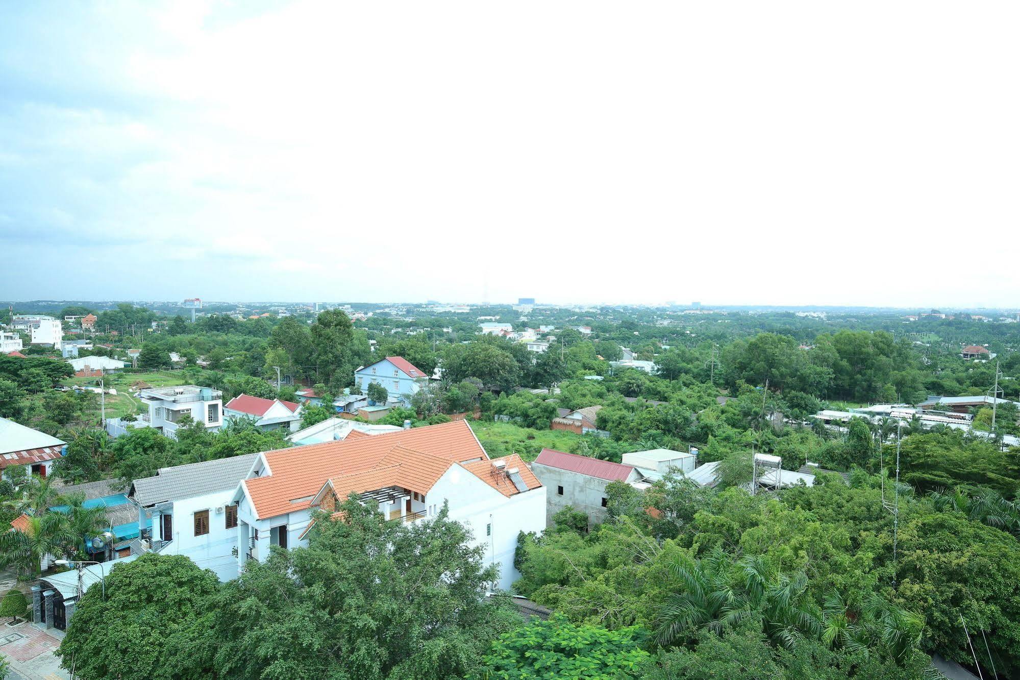 New Hotel & Apartment Thu Dau Mot Esterno foto